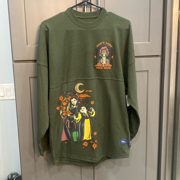 NWT DISNEY Hocus Pocus: Be Your Own Kind of Magic Top - Picture 1 of 4